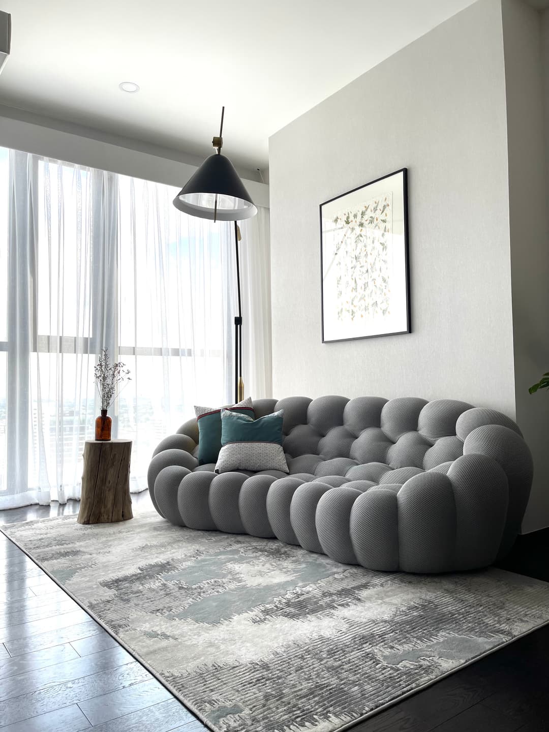 Designer 2BR with marble island bar — Park Origin Thonglor photo 1
