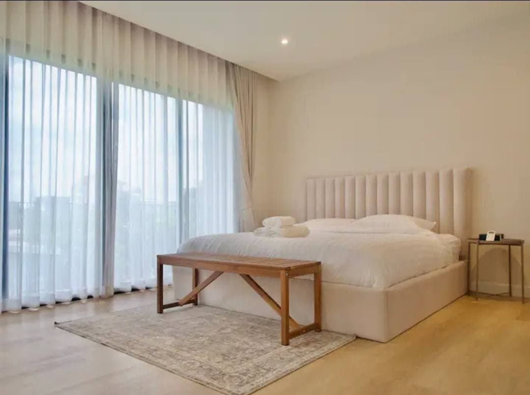 Standalone Townhouse - Townhome near Thonglor Ekkamai - 5290CE3F | 3 Bedrooms for Rent or Sale photo 1