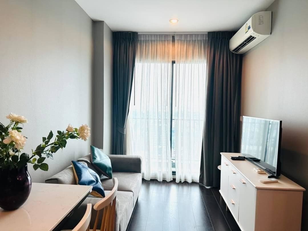 C Ekkamai | 1 Bedroom for Rent or Sale photo 1