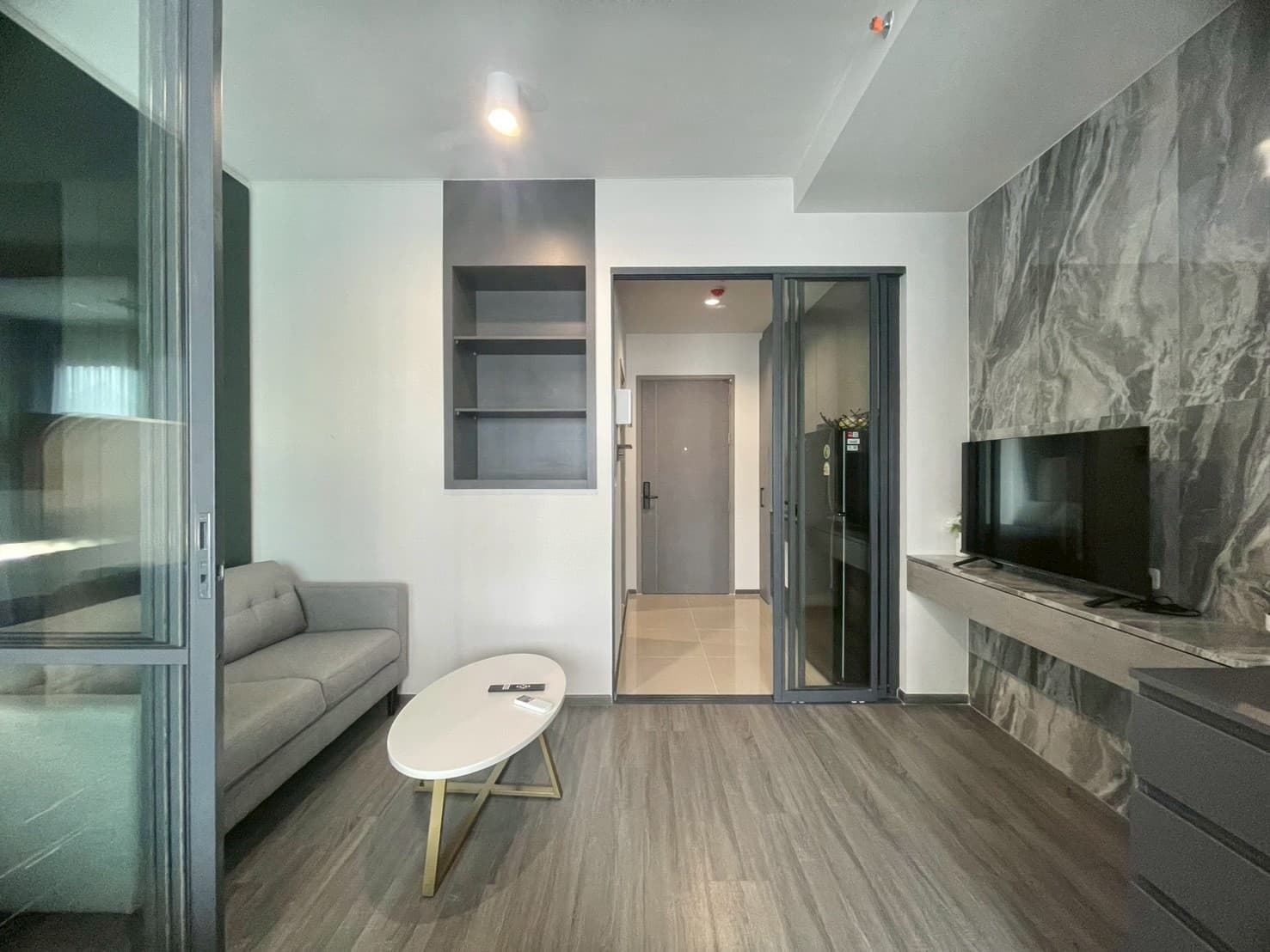 1BR Condo at Ideo Sukhumvit-Rama 4