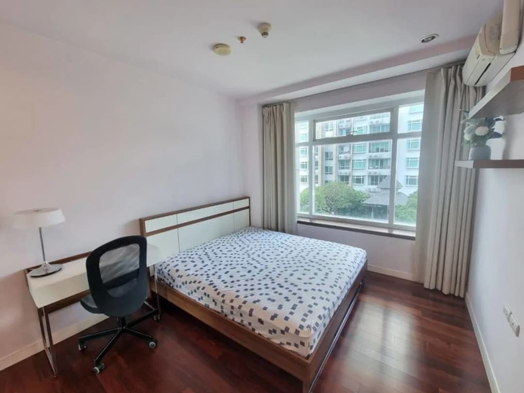 Circle Condominium 1 photo 1