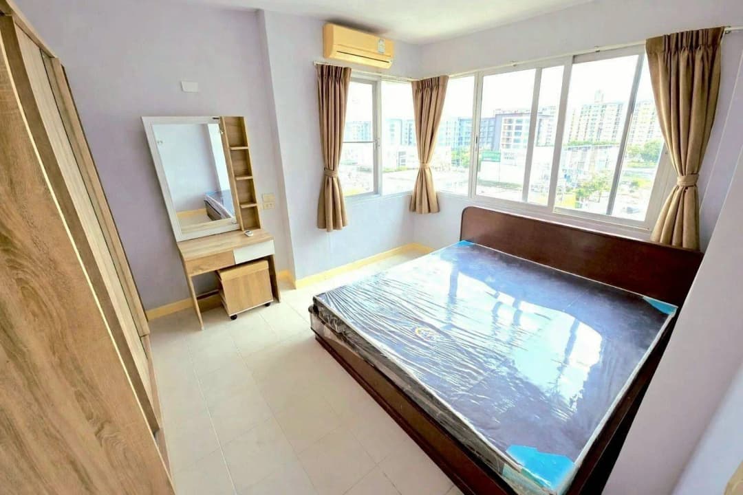 Baan Suan LaSalle Condominium photo 1