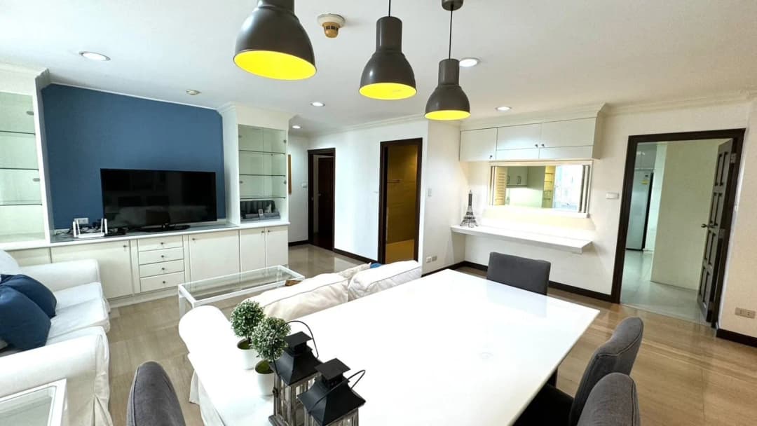 Richmond Palace Condominium photo 1