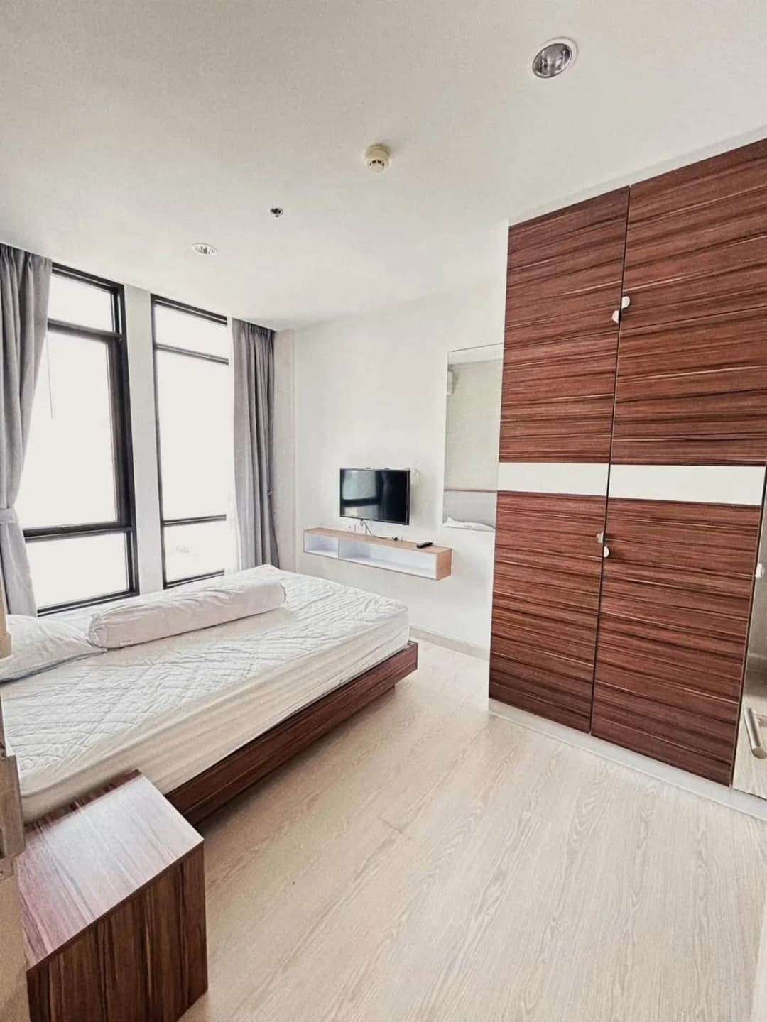 KPN The Capital Condo photo 1
