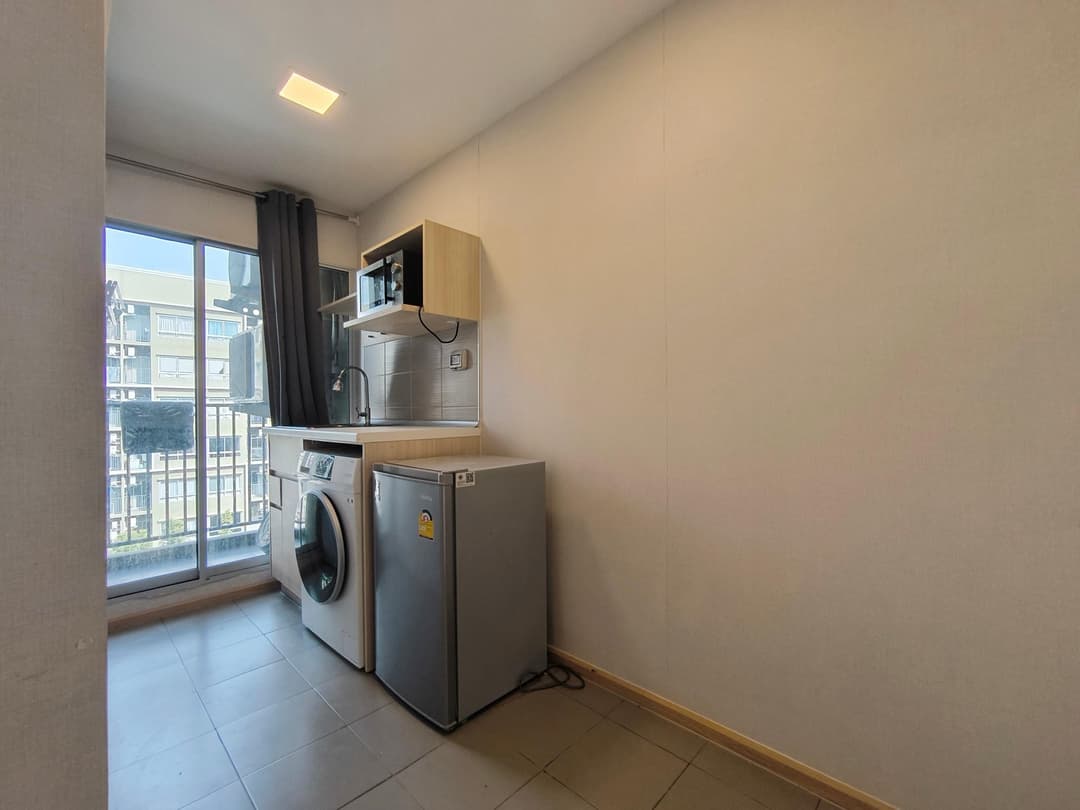 Glass-partition bedroom, washer — Plum Condo Rangsit Alive 2 photo 1