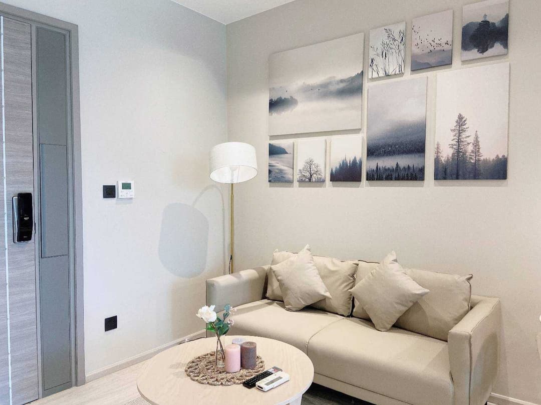 Nordic-styled 1BR with dining area — The Room Sukhumvit 38 photo 1