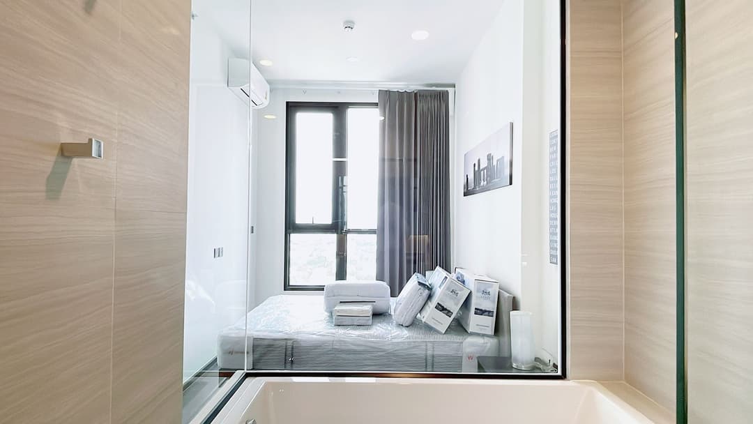 Park Origin Thonglor 1BR with glass-walled soaking tub photo 1