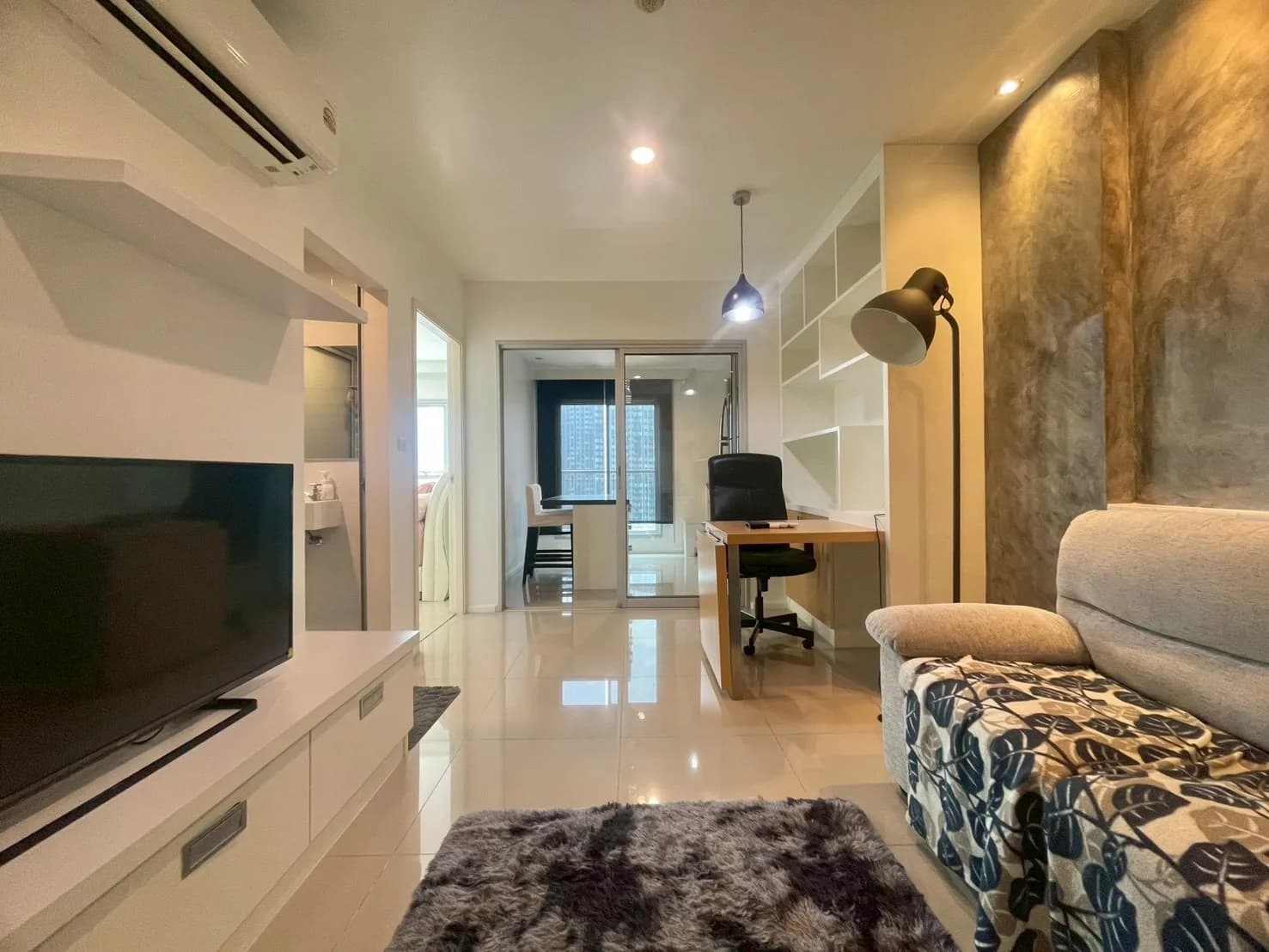 2BR Condo at Aspire Rama9