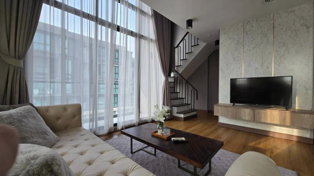 The Unique Sukhumvit 62/1 Home | 3 Bedrooms for Rent or Sale photo 1