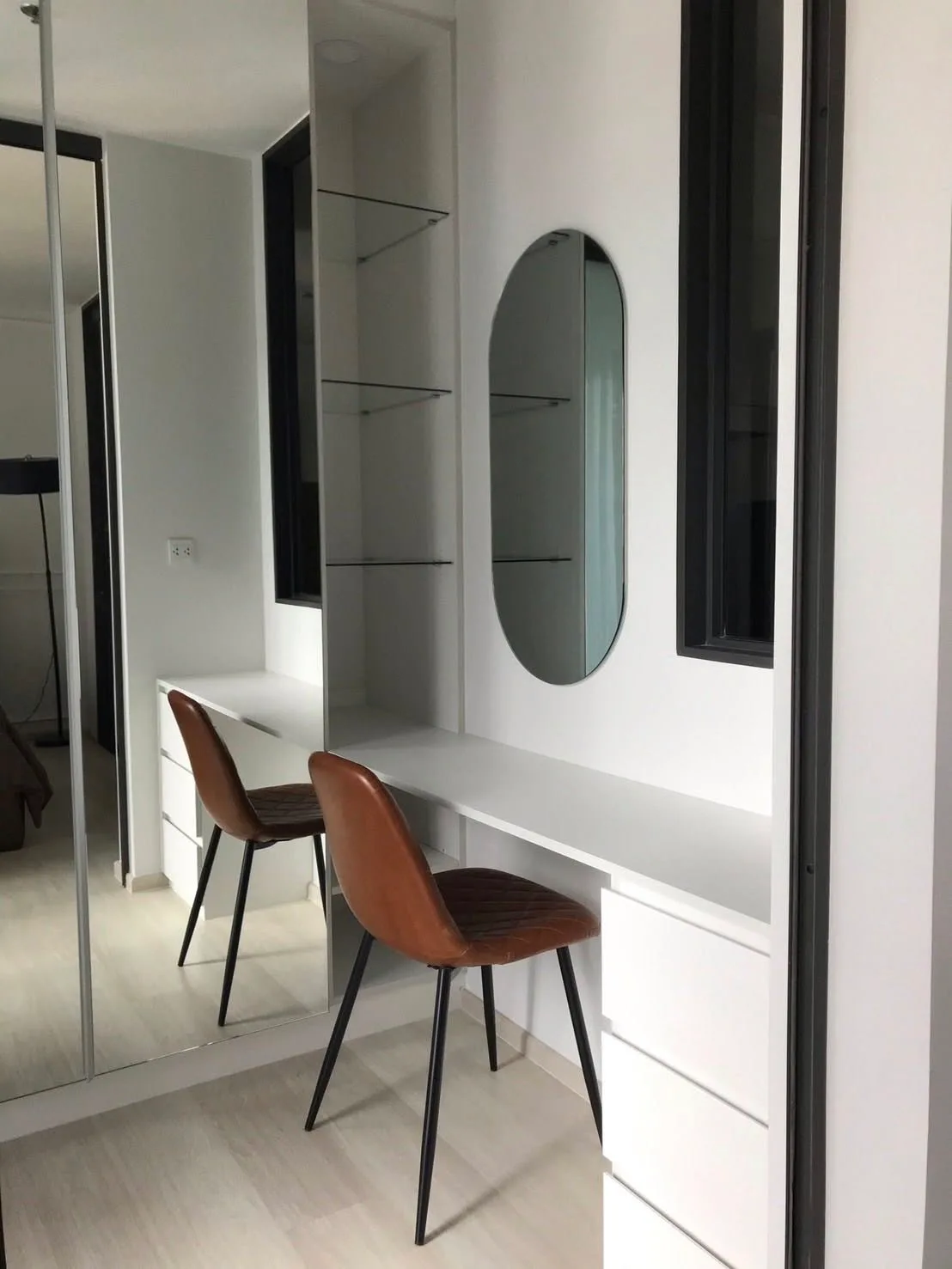 1BR Condo at Life One Wireless photo 1