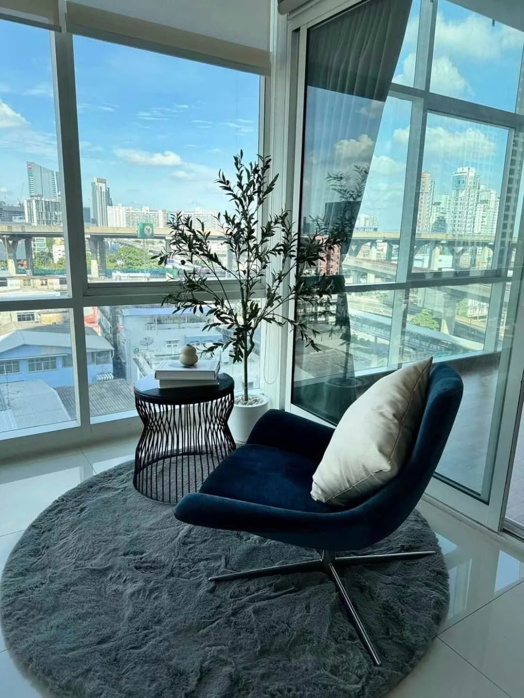 3BR Condo at The Coast Bangkok photo 1