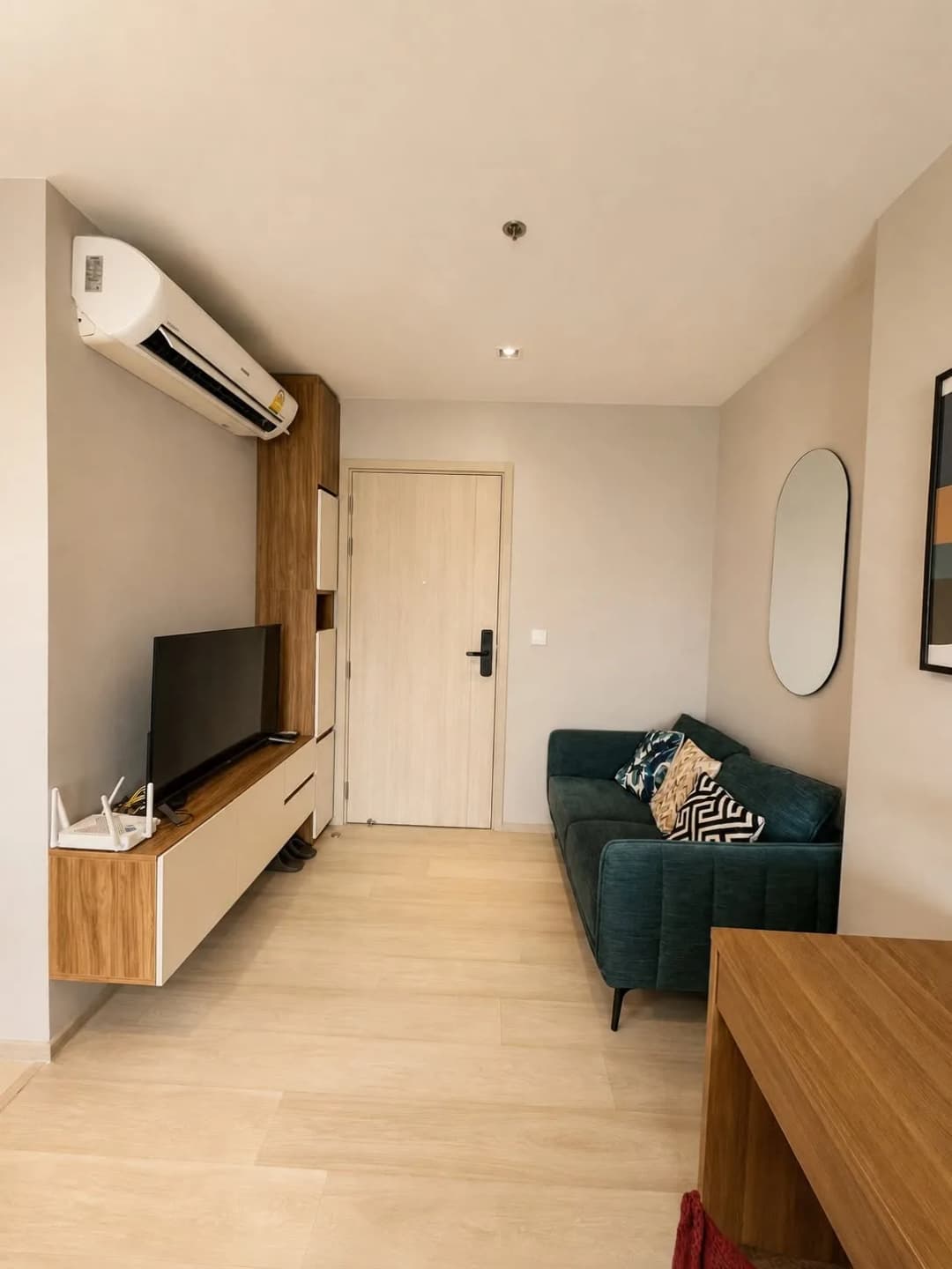 1BR Condo at Life One Wireless photo 1
