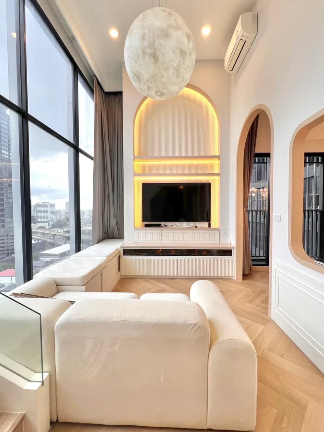 1BR Condo at KnightsBridge Prime Ratchayothin photo 1