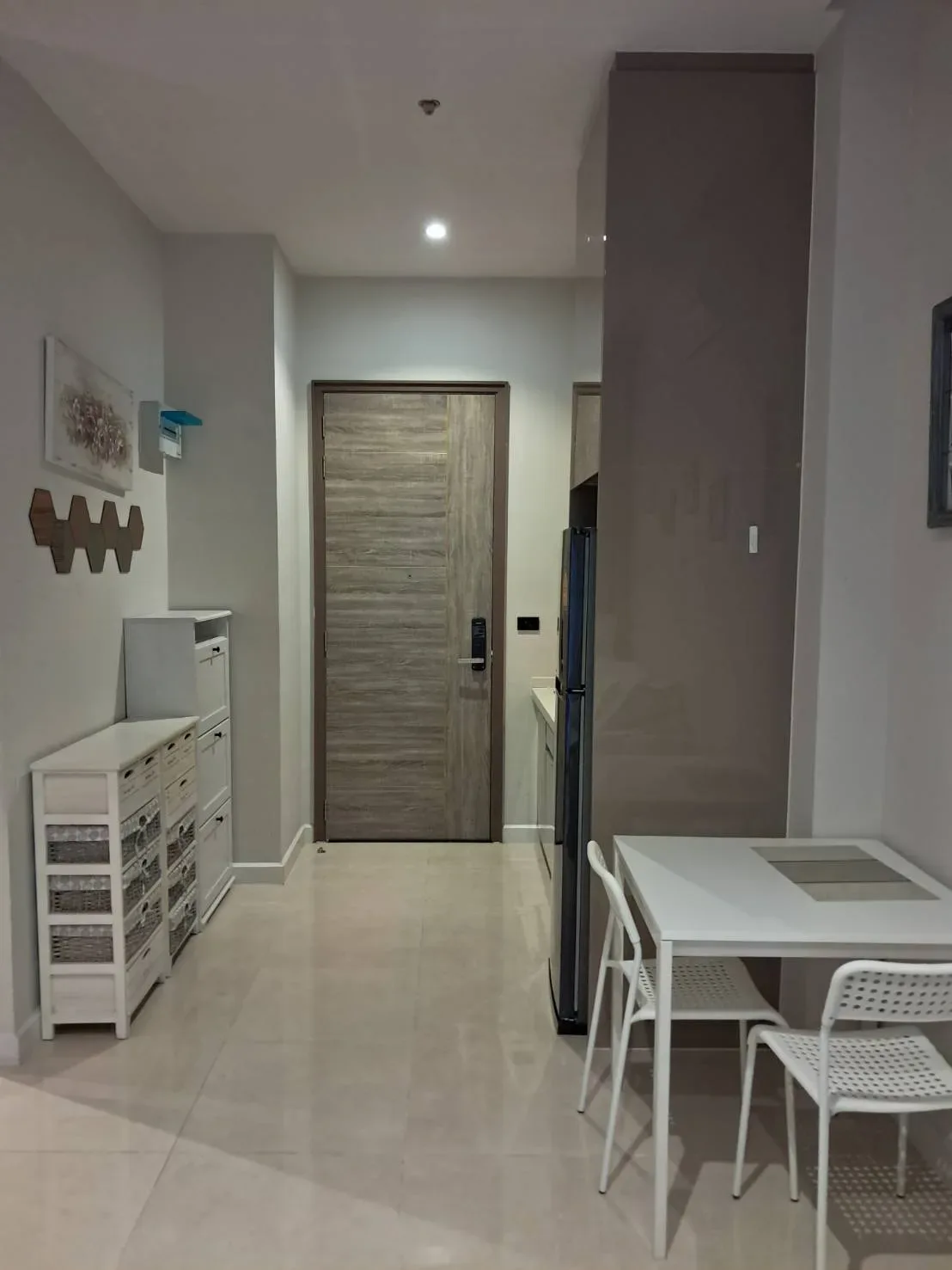 2 Bedrooms for Rent