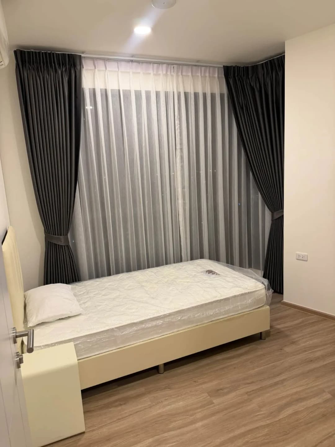 The Stage Mindscape Ratchada-Huai Khwang | 2 Bedrooms for Rent photo 1