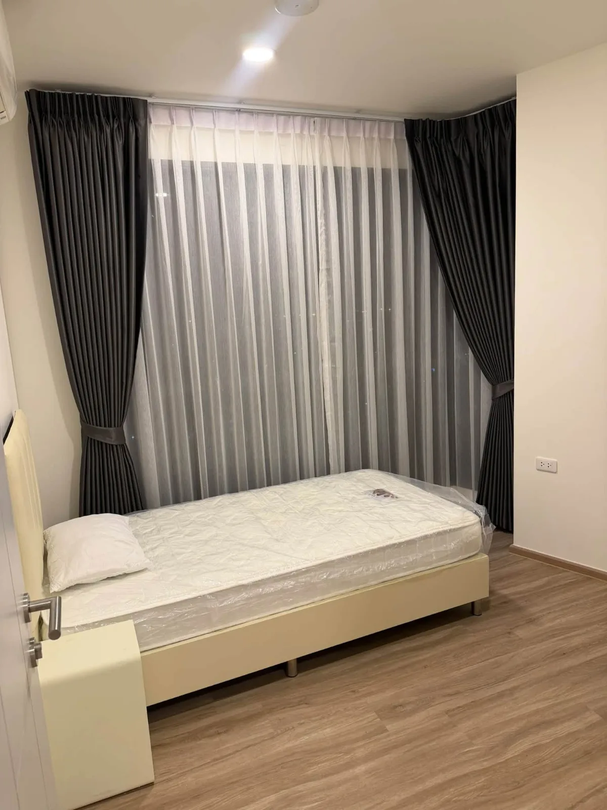 2 Bedrooms for Rent