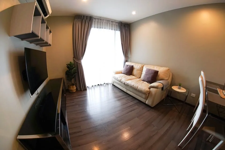 2 Bedrooms for Rent or Sale