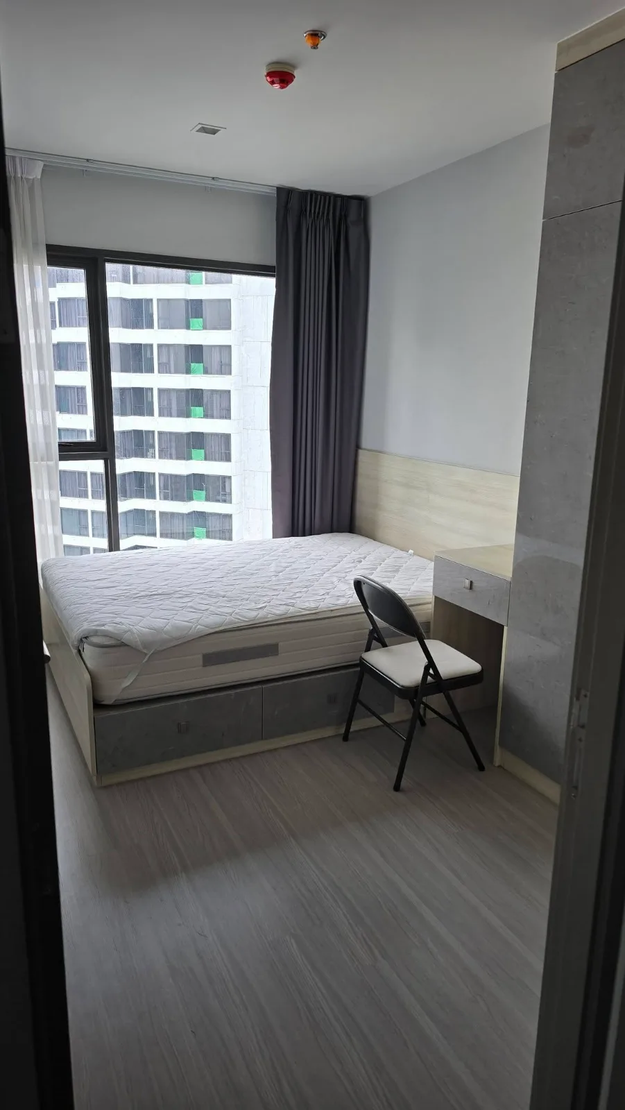 Life Asoke-Rama 9 | 1 Bedroom for Rent photo 1
