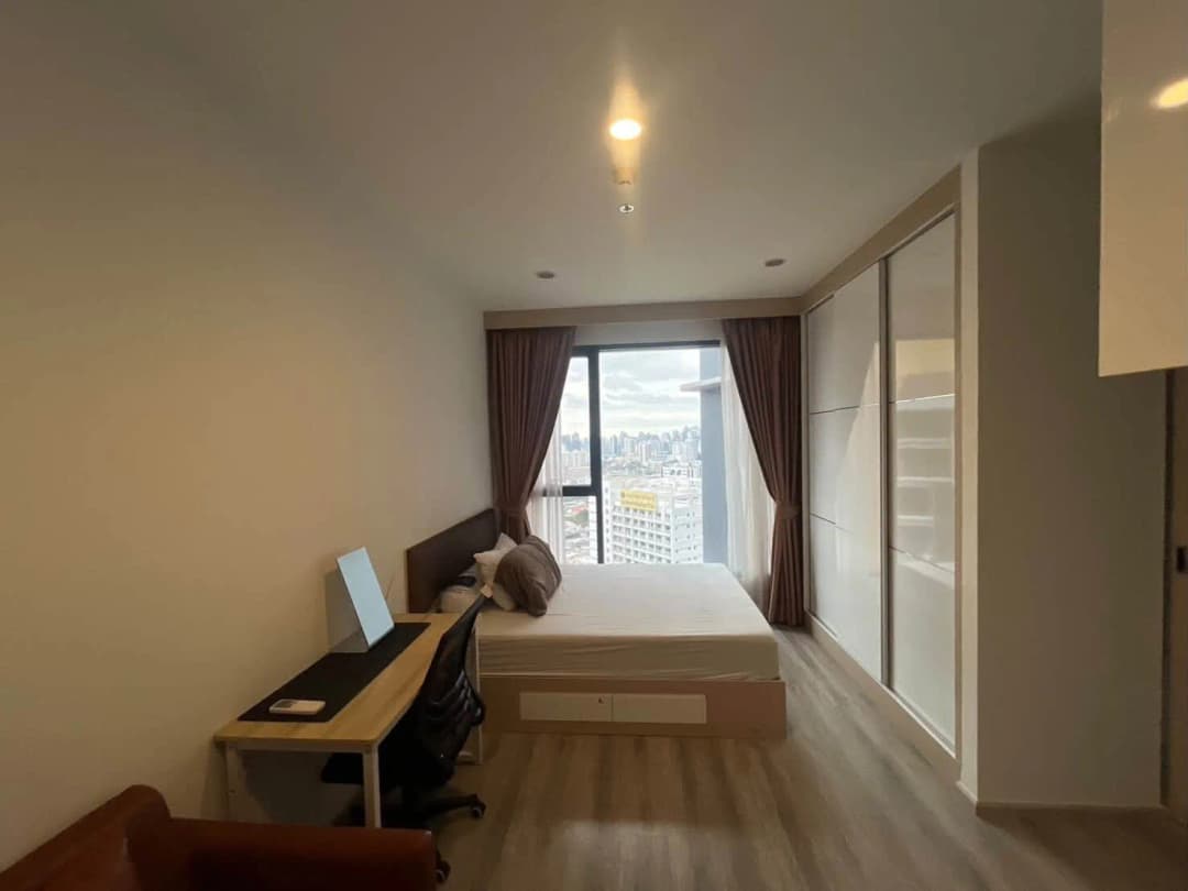 Ideo Mobi Asoke | 1 Bedroom for Rent photo 1