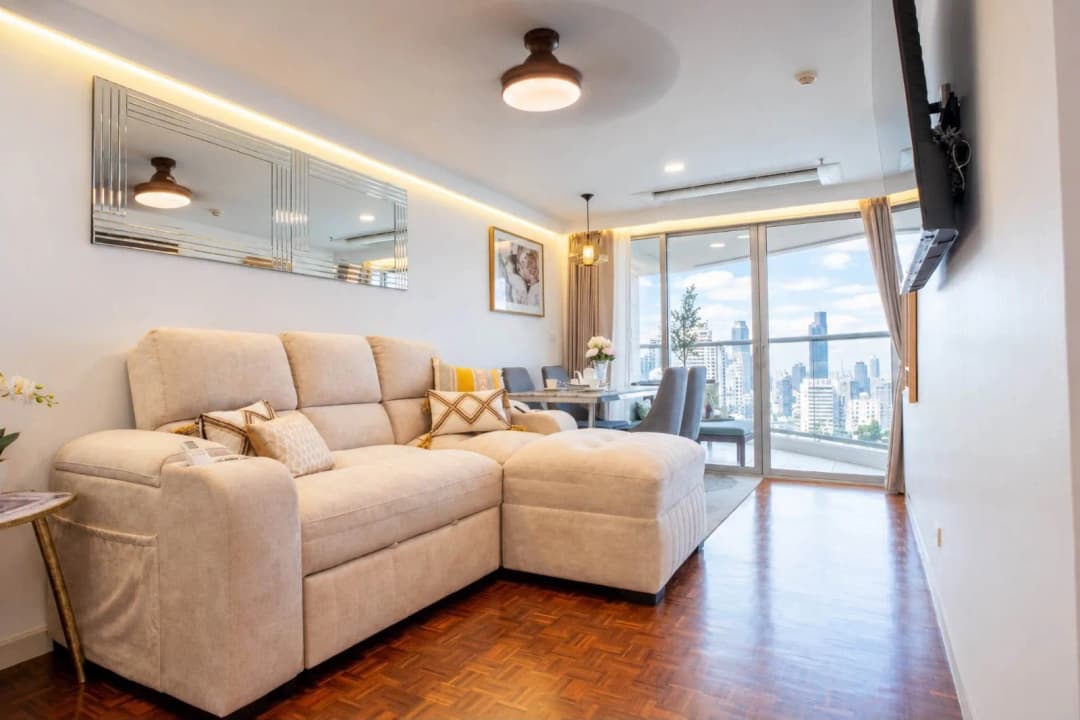 Sukhumvit Suite | 2 Bedrooms for Rent photo 1