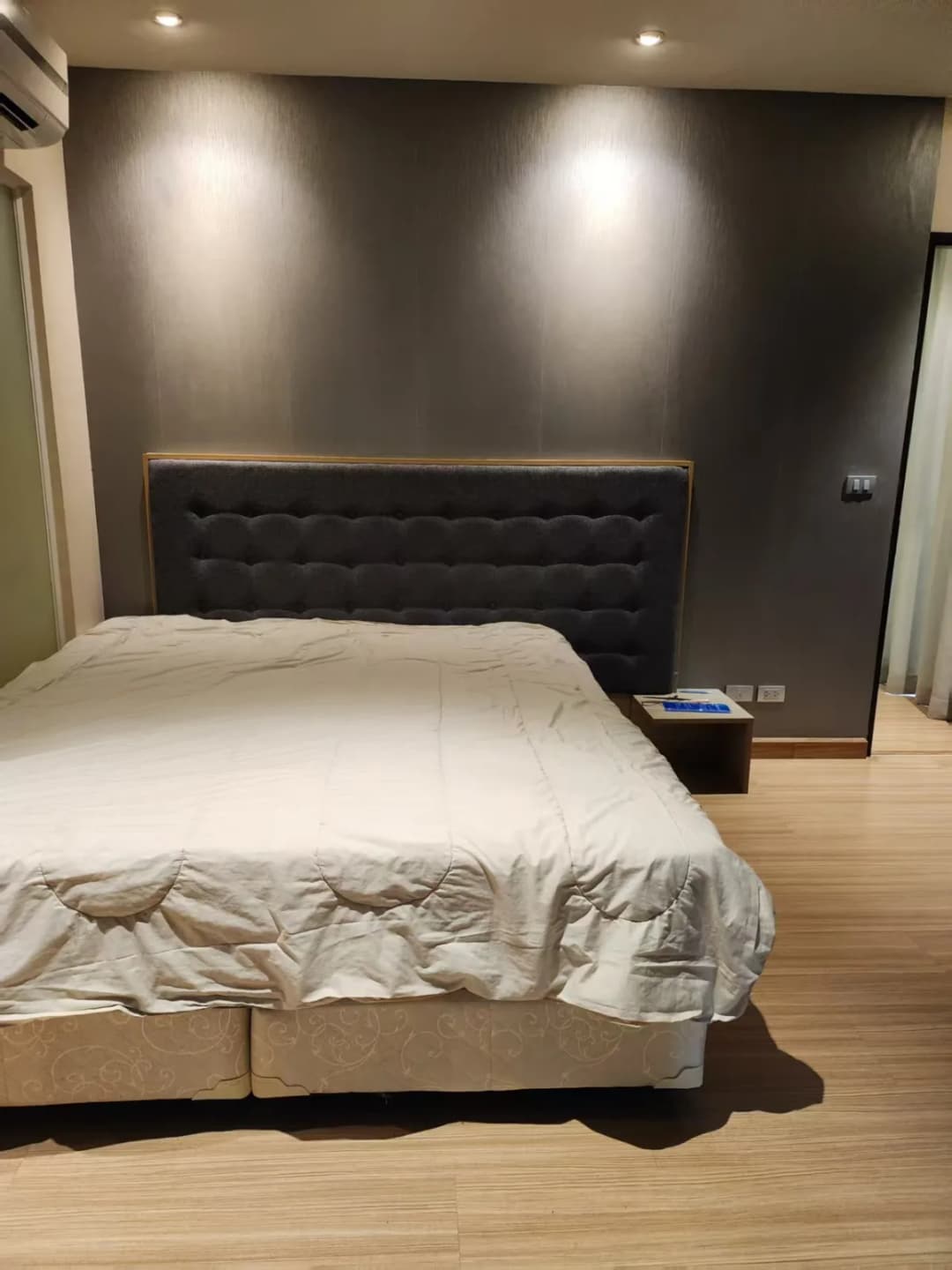 Skywalk | 1 Bedroom for Rent photo 1