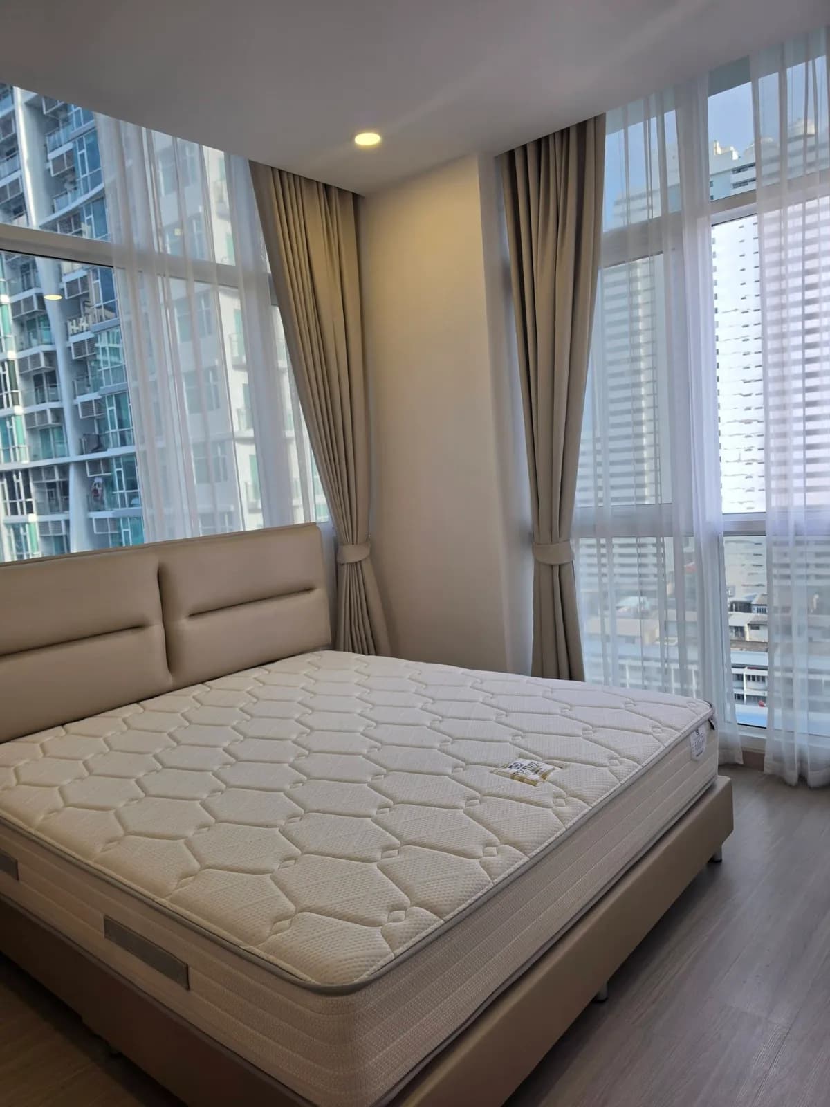 2 Bedrooms for Rent or Sale