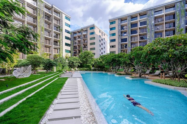 Blossom Condo @ Sathorn - Charoenrat