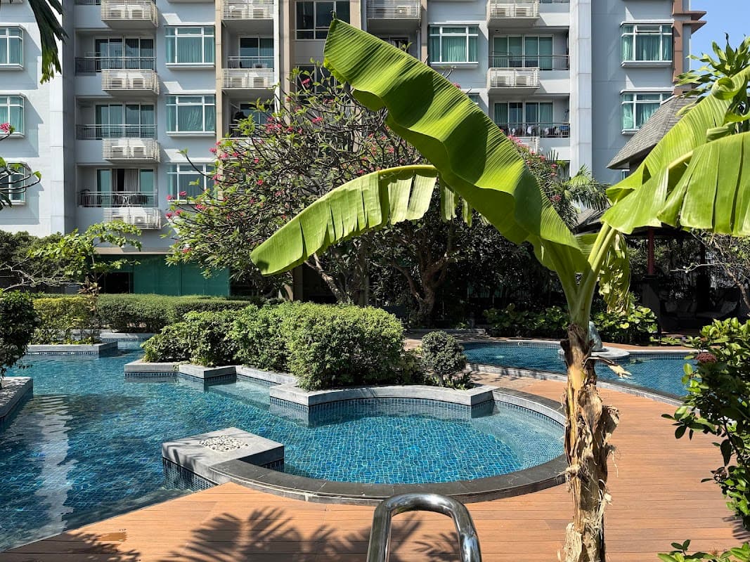 Circle Condominium 1