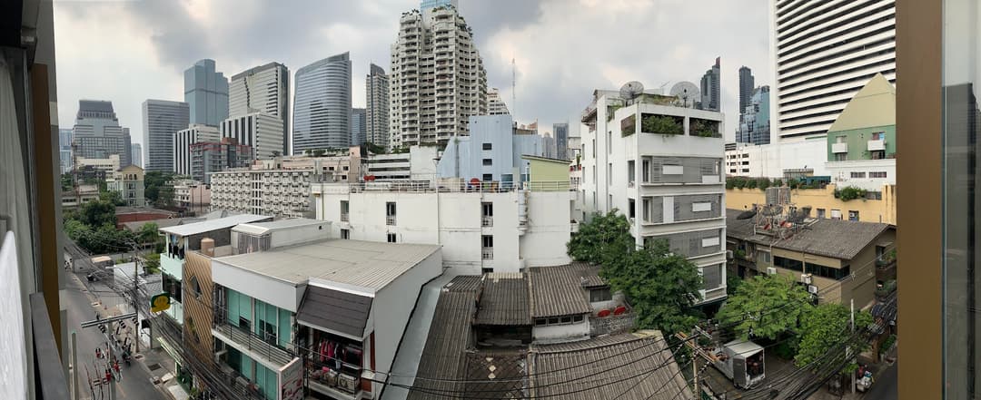 Klass Silom Condo