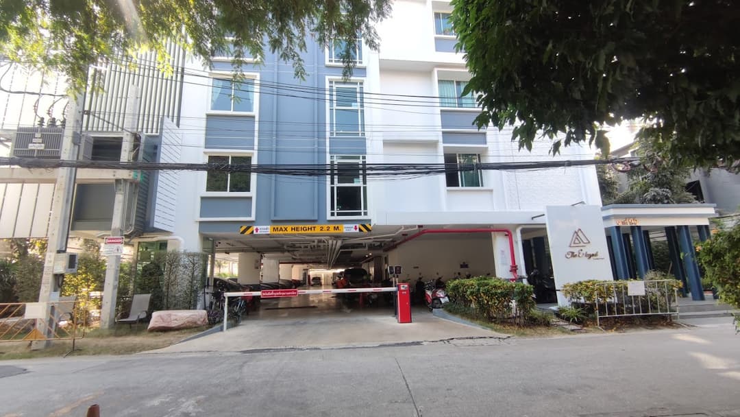 The elegant ladprao soi 1