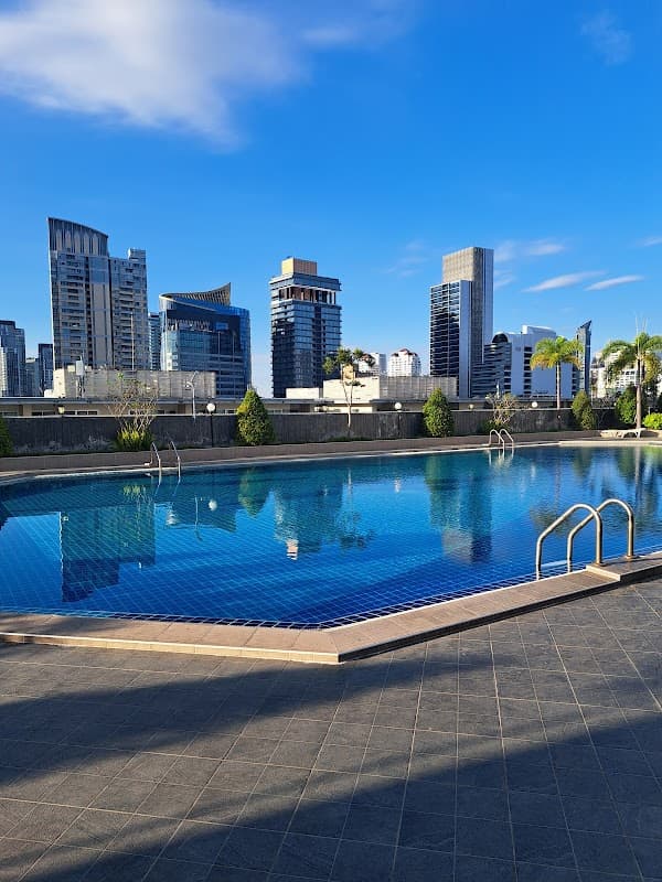 Thonglor Tower